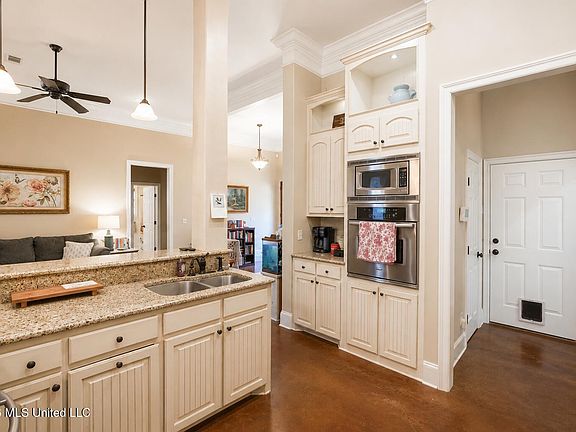 5th image of 115 Woodburn Way