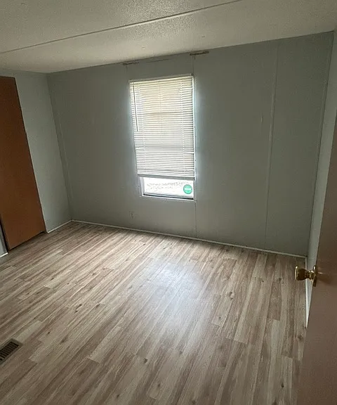 315 Judith Ln — Photo 6
