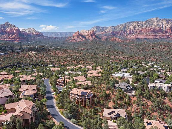 5th image of 69 Les Springs Dr