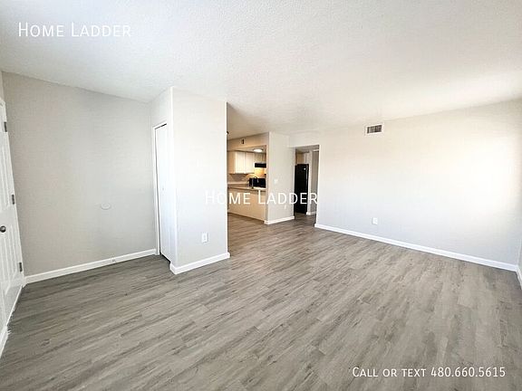 2nd image of 4959 S Park Ave APT 104