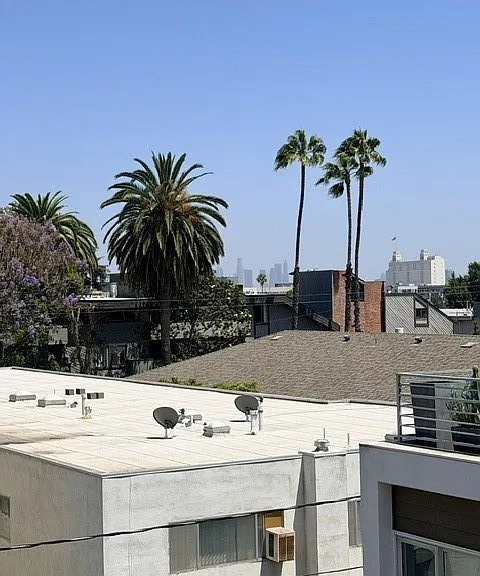 1400 N Fuller Ave #8 — Photo 36