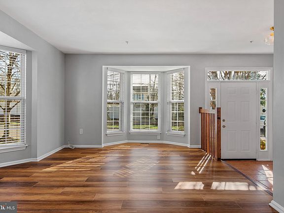 4th image of 145 Quiet Waters Pl
