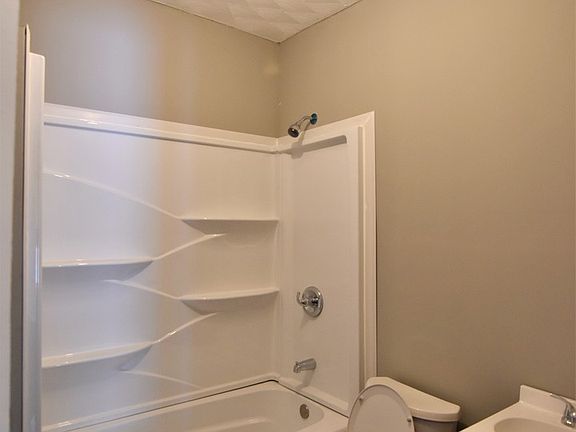3rd image of 22 North St APT 1C