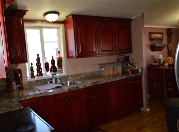 5th image of 1975 Whispering Pines Dr