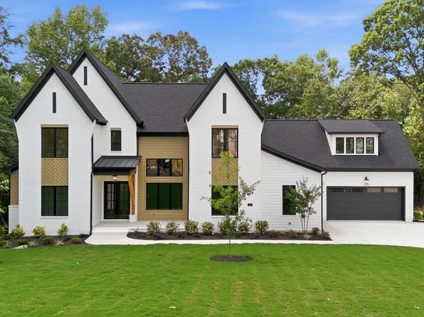 249 Mollie Meadow Dr, Zebulon, NC 27597