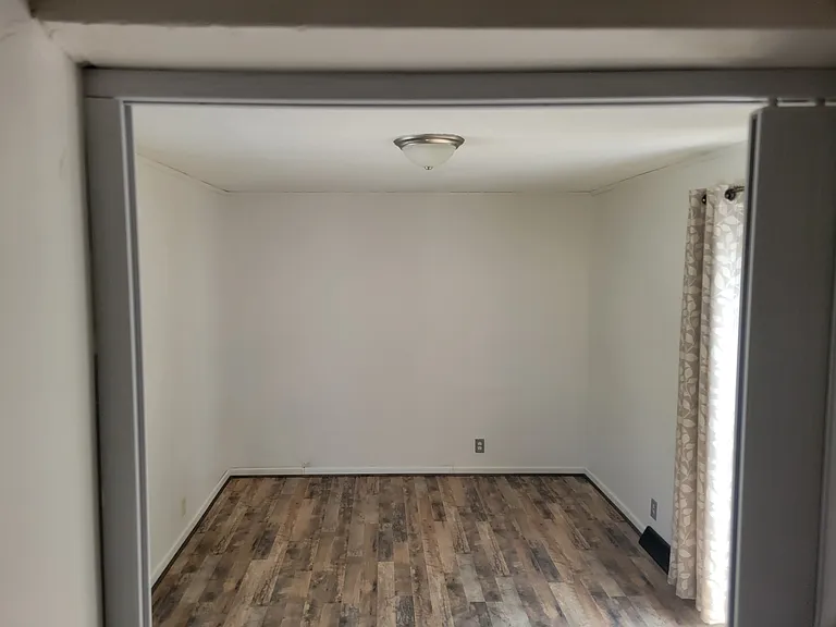 2241 Vaness Dr — Photo 23