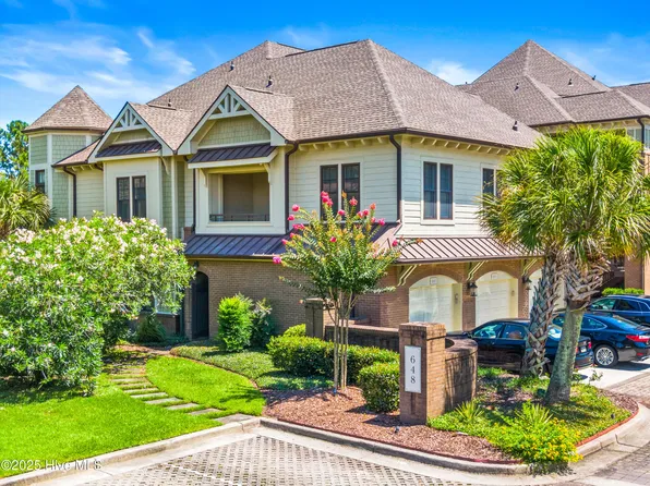 648 Village Park Drive #201, Wilmington, NC 28405