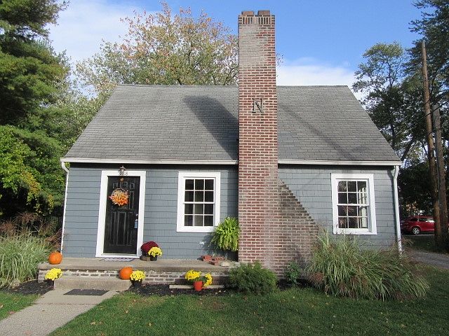 1st image of 1418 Navajo St