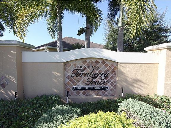 2nd image of 4721 Turnberry Cir