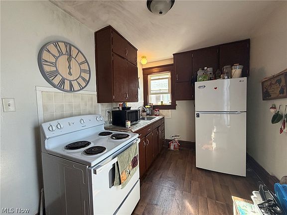 2nd image of 436 Locust St