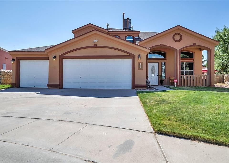 1st image of 641 Paseo De Flor Cir