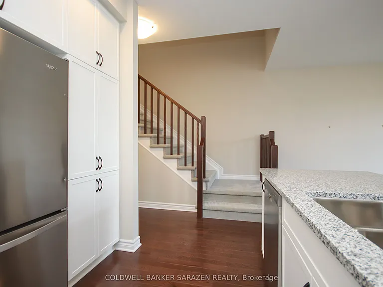4043 Kelly Farm Dr — Photo 16