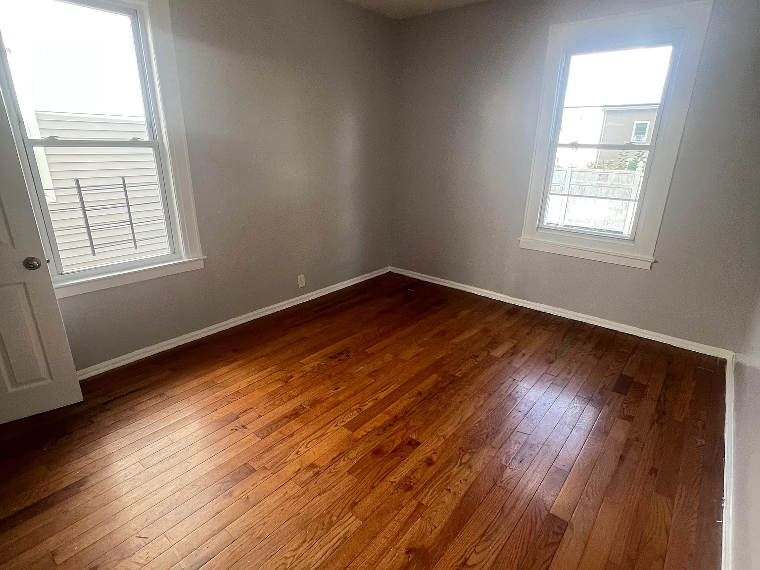 3 bed, $2,400 — Photo 3