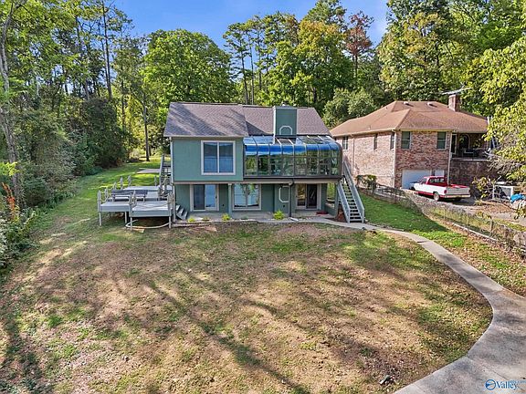 2nd image of 386 Bluff Dr