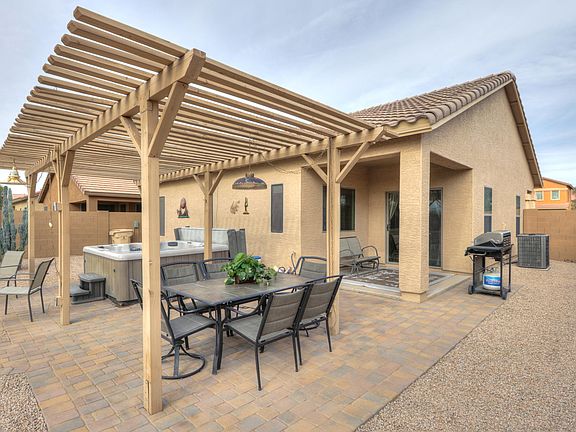 2nd image of 44285 W Cypress Ln