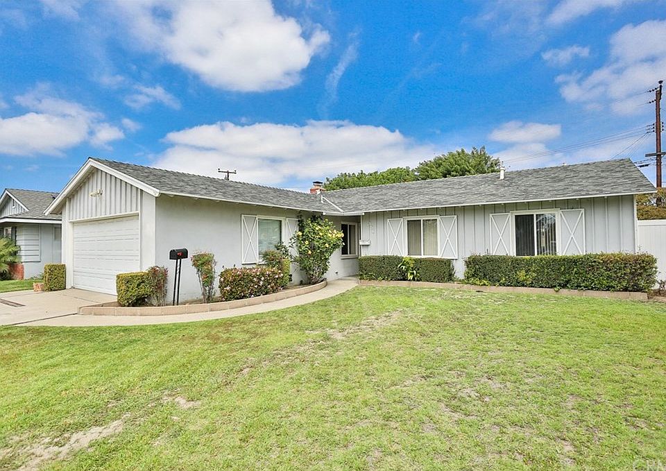 1st image of 8581 Heil Ave