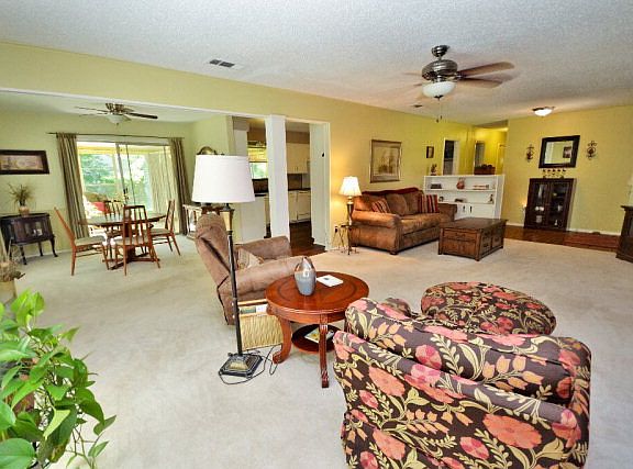 2nd image of 116 Lark Dr