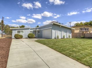 1949 Via Trinidad, Corona, CA 92882