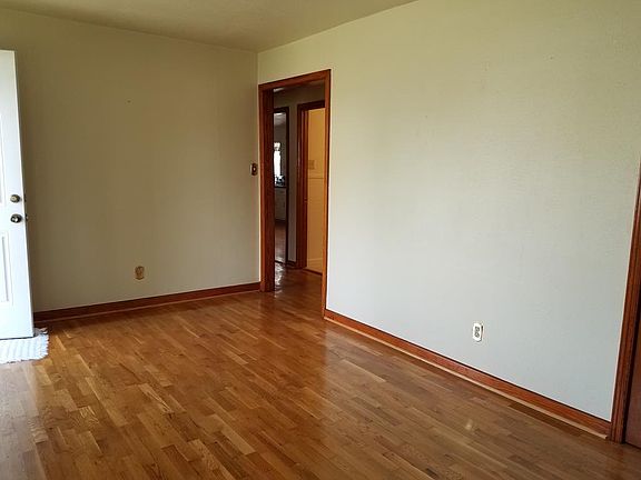 2nd image of 708 Mica St