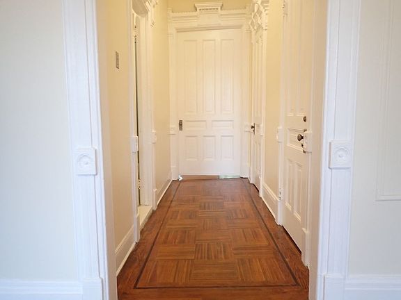 3rd image of 205 Jefferson Ave #2