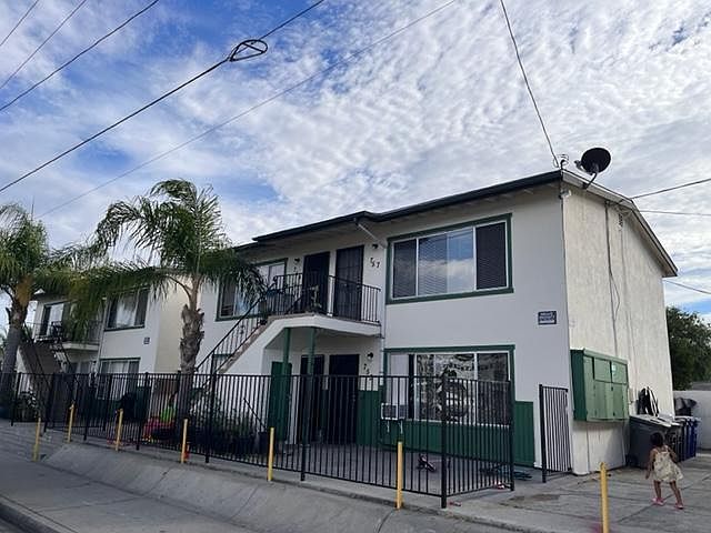 1st image of 757 S Quince St #757