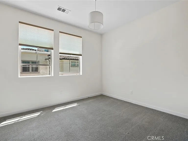 216 Finch — Photo 22