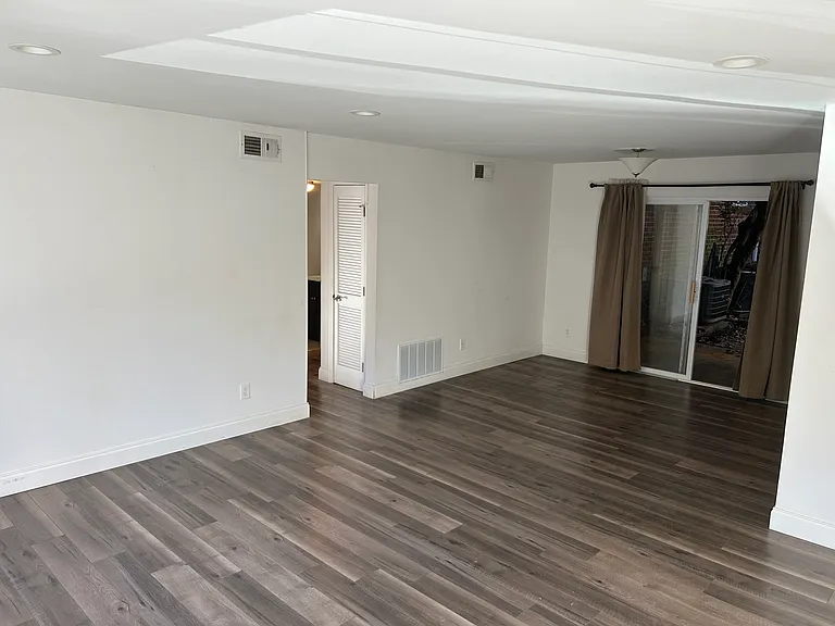 4266 Roswell Rd NE #K1 — Photo 12