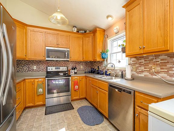 2nd image of 1767 Park Lawn Dr