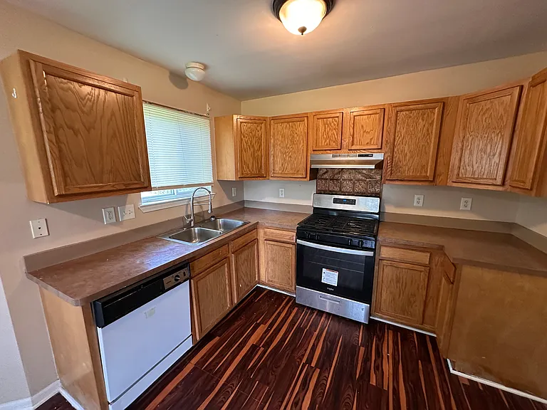 G3430 Mackin Rd — Photo 12