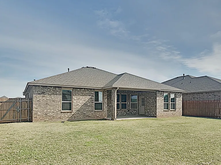 11308 SW 36th St — Photo 17