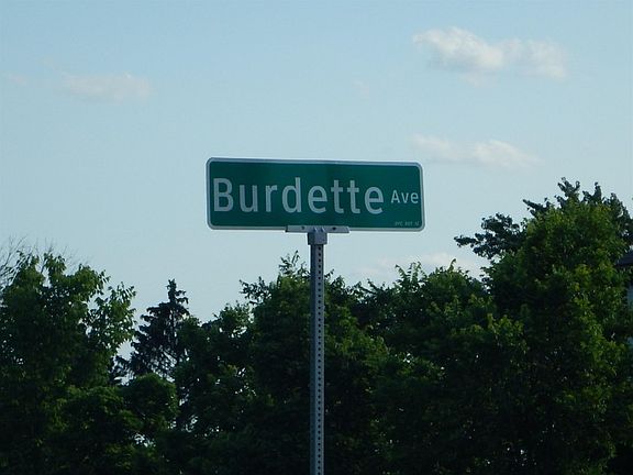 5th image of 638 Burdette Ave