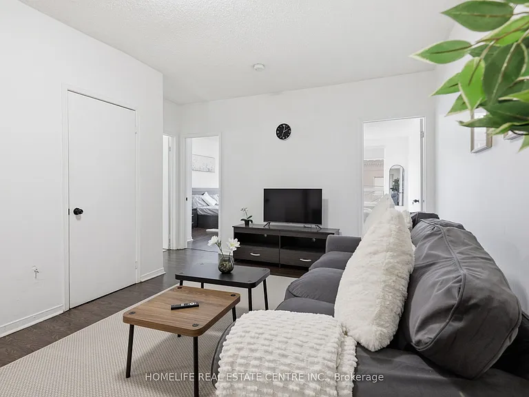 223 Jameson Ave #303 — Photo 17