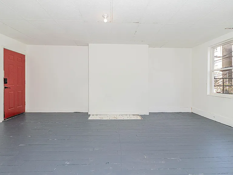213 Mulberry St #2 — Photo 8