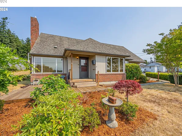 1050 N Henry St, Coquille, OR 97423