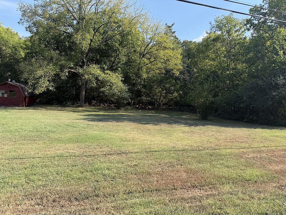 1st image of 150 Spring Valley Dr