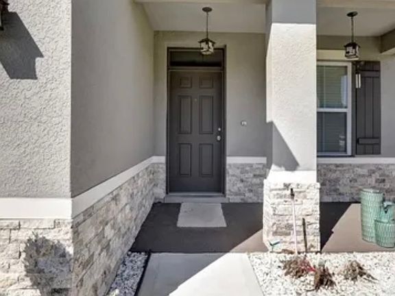 4th image of 2620 Summerglen Ln