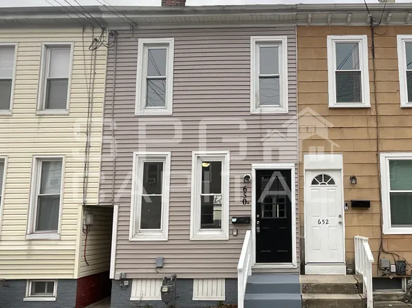 650 W College Ave, York, PA 17401