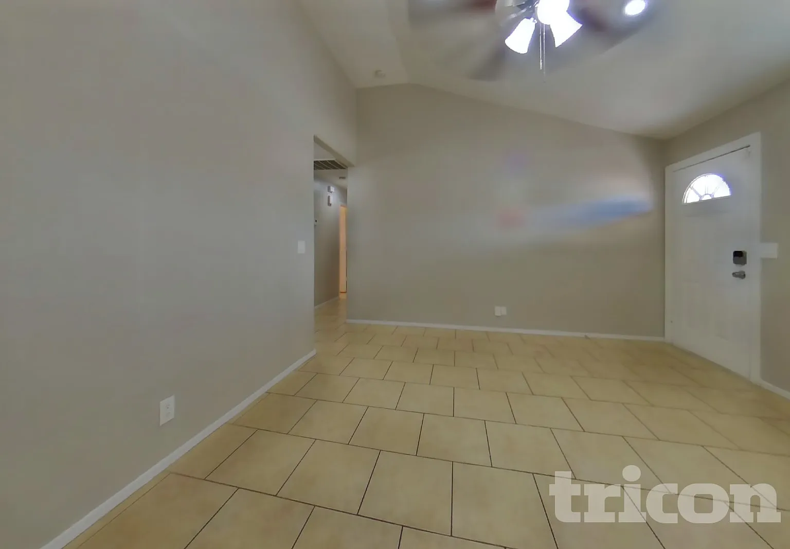 3234 W Larkspur Drive Phoenix AZ — Photo 2