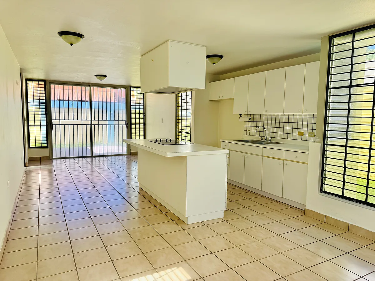 Building Photo - 140 Calle Azucena