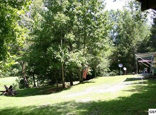 201 Middle Creek Rd, Cosby, TN 37722