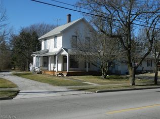 525 N Main St, Wellington, OH