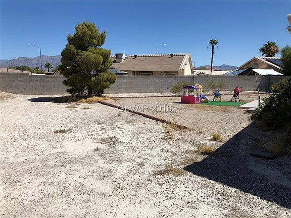 3rd image of 3232 Lone Canyon Ct