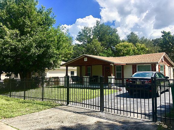 2nd image of 3607 E Paris St