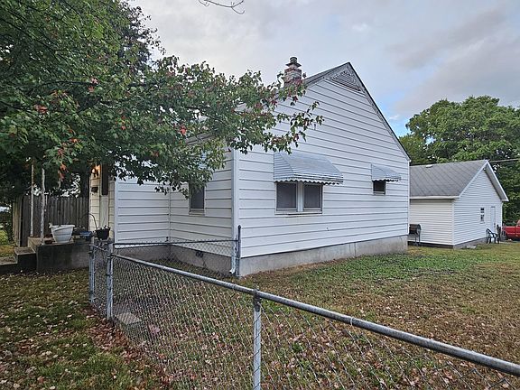 5th image of 327 S Brownell Avenue