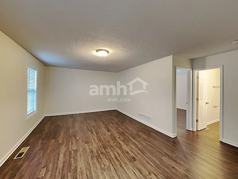 235 Taylors Farm Dr — Photo 12