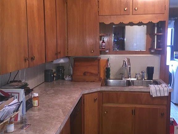 4th image of 1179 Edgewood St NE