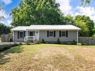 146 Fescue Dr, Chickamauga, GA 30707