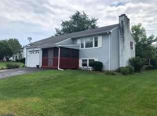 9 Plaskon Ter, Ogdensburg, NJ 07439