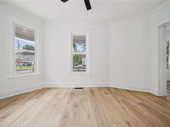 5th image of 801 Forbes St
