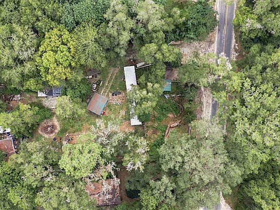 2nd image of 327 SE COUNTY ROAD 234 LOT 12